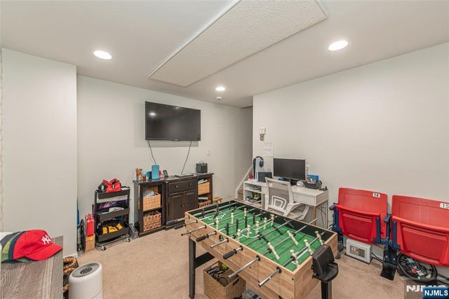 2141 Jordan Court, Mahwah, NJ 07430