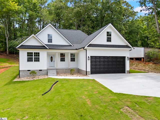 207 Eastview Drive, Pickens, SC 29671