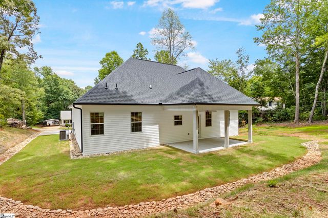 207 Eastview Drive, Pickens, SC 29671