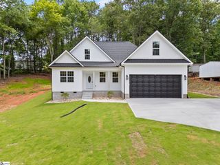 207 Eastview Drive, Pickens, SC 29671