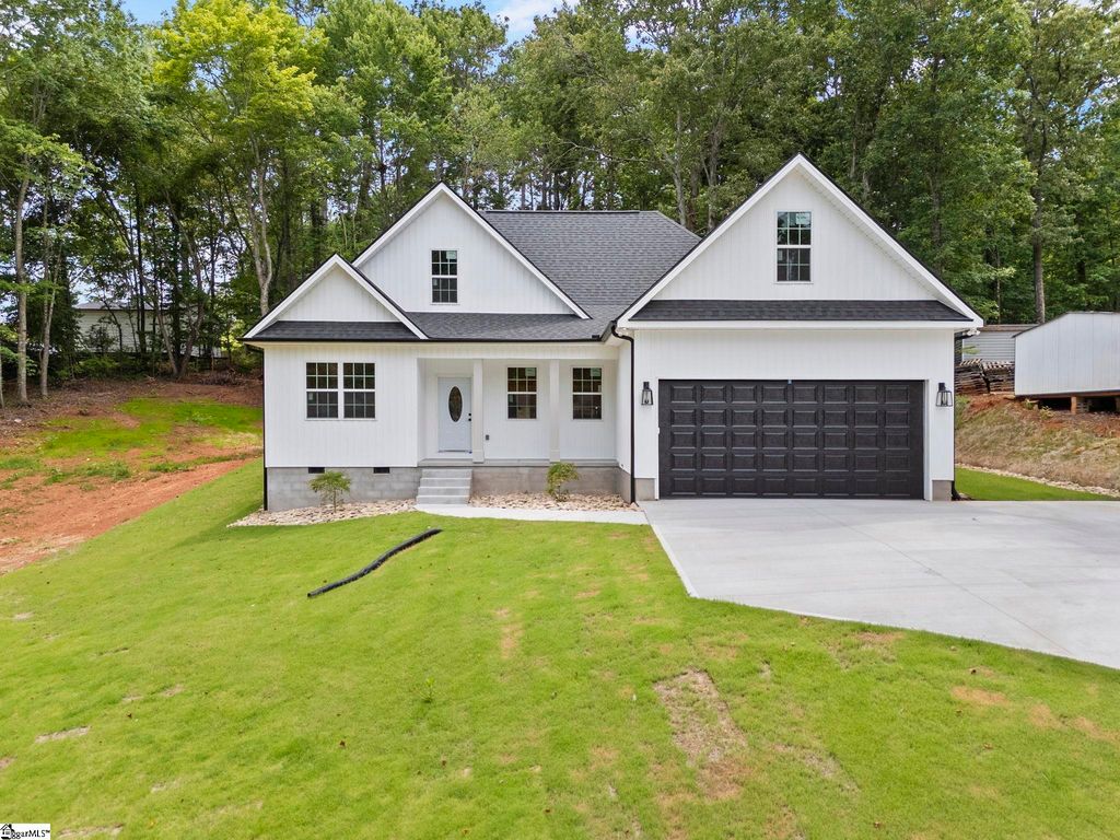 207 Eastview Drive, Pickens, SC 29671