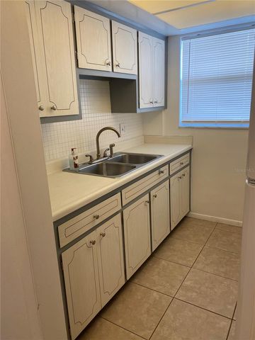 1221 DREW STREET A17, Clearwater, FL 33755