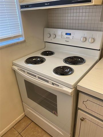 1221 DREW STREET A17, Clearwater, FL 33755