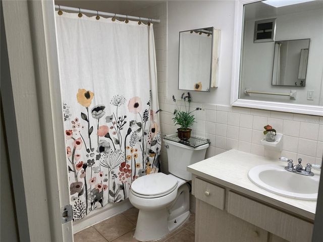 1221 DREW STREET A17, Clearwater, FL 33755