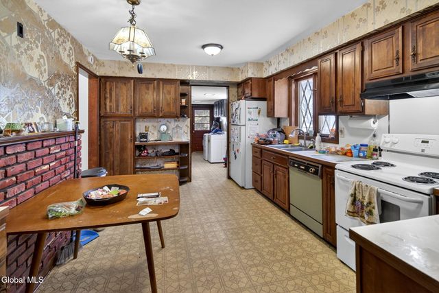 1617 Campbell Avenue, Schenectady, NY 12306