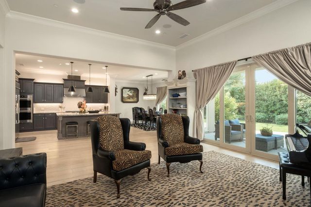11865 N Ridgeway Drive, Fresno, CA 93730