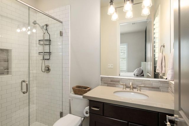 11865 N Ridgeway Drive, Fresno, CA 93730