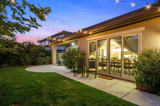 11865 N Ridgeway Drive, Fresno, CA 93730