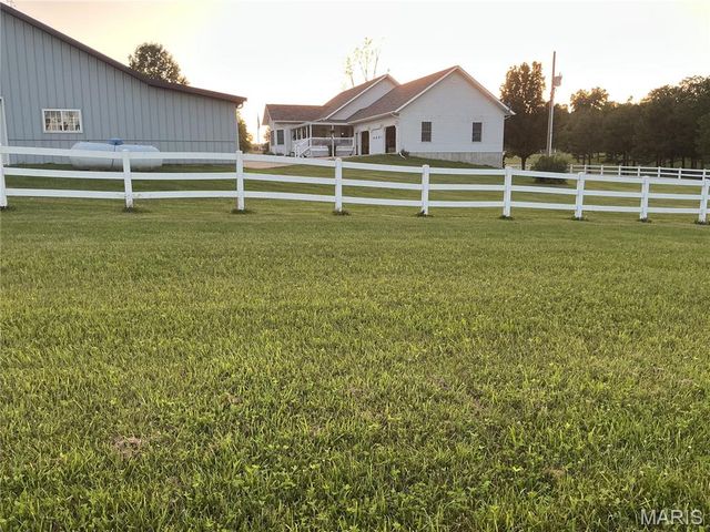 11996 County Road 3290, Rolla, MO 65401