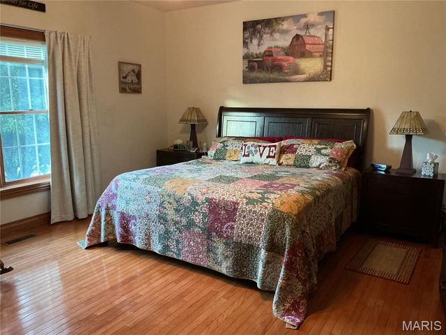 11996 County Road 3290, Rolla, MO 65401