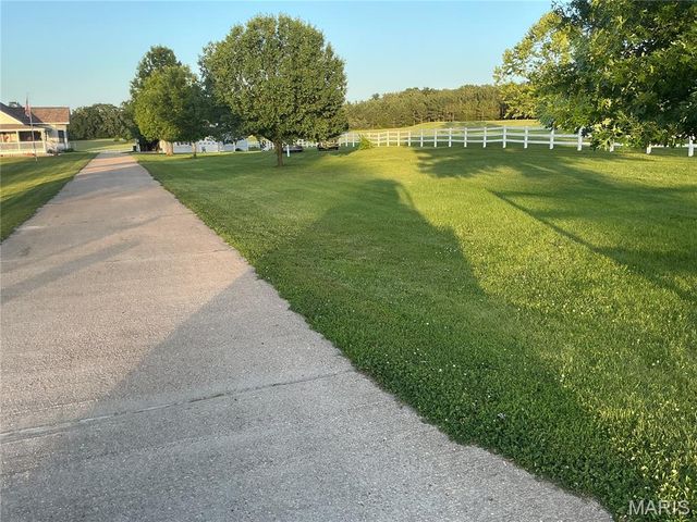 11996 County Road 3290, Rolla, MO 65401