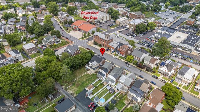 316 WALNUT ST, Royersford, PA 19468