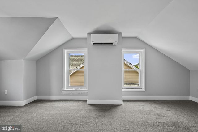 316 WALNUT ST, Royersford, PA 19468