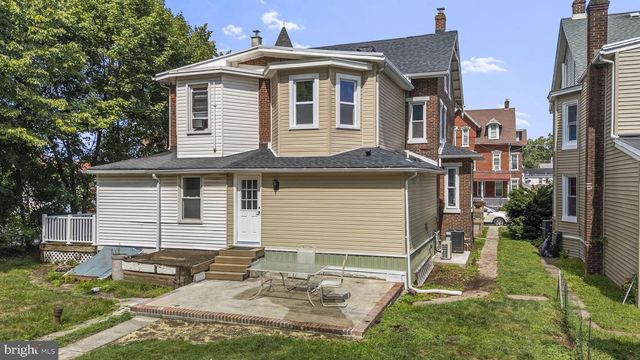 316 WALNUT ST, Royersford, PA 19468