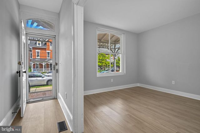316 WALNUT ST, Royersford, PA 19468