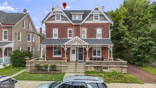 316 WALNUT ST, Royersford, PA 19468