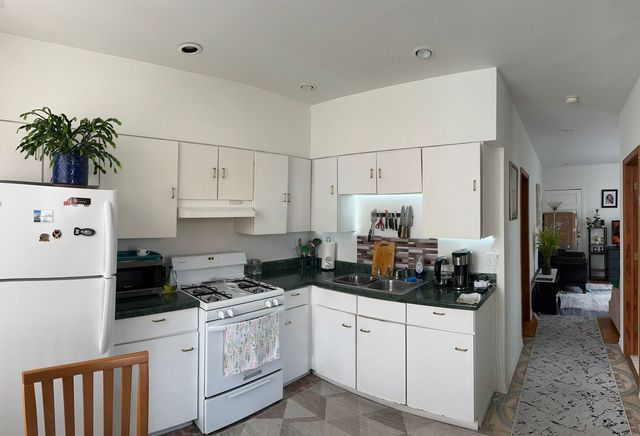 949 N Western Avenue 1R, Chicago, IL 60622
