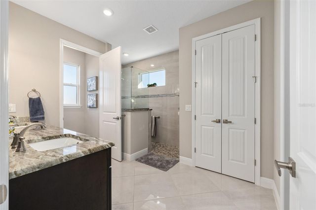 8003 SW 95TH COURT, Ocala, FL 34481