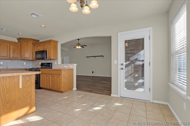 2405 W Quinton Street, Broken Arrow, OK 74011