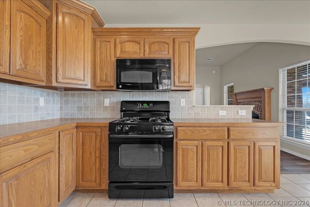 2405 W Quinton Street, Broken Arrow, OK 74011