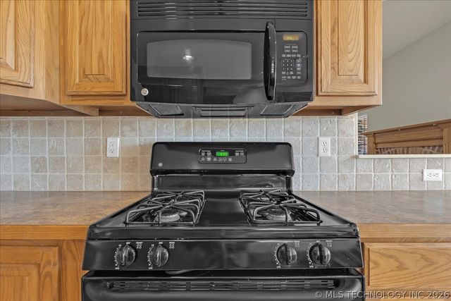 2405 W Quinton Street, Broken Arrow, OK 74011