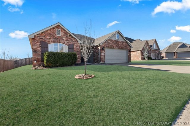2405 W Quinton Street, Broken Arrow, OK 74011