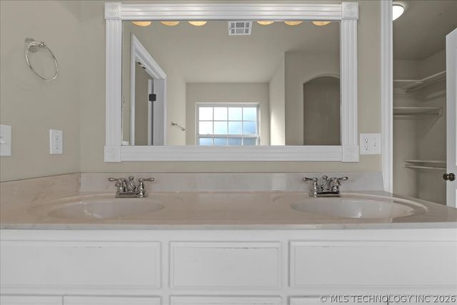 2405 W Quinton Street, Broken Arrow, OK 74011