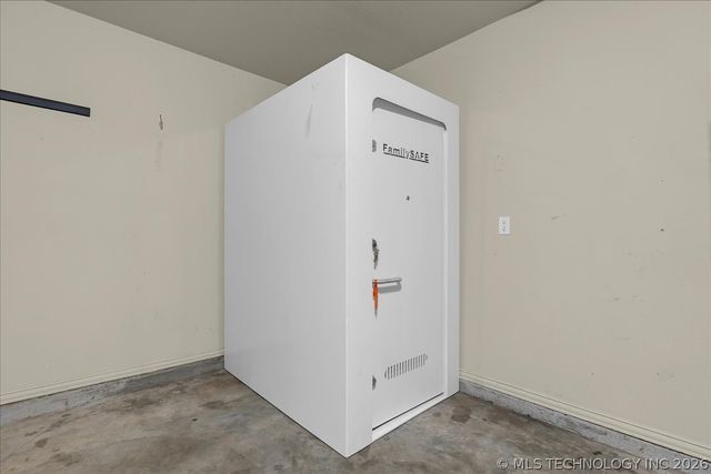 2405 W Quinton Street, Broken Arrow, OK 74011