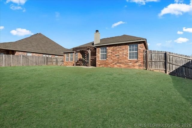 2405 W Quinton Street, Broken Arrow, OK 74011