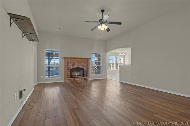 2405 W Quinton Street, Broken Arrow, OK 74011