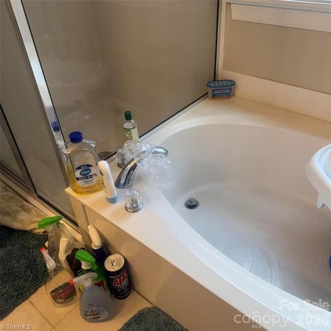 8010 Painted Pony Court, Charlotte, NC 28269