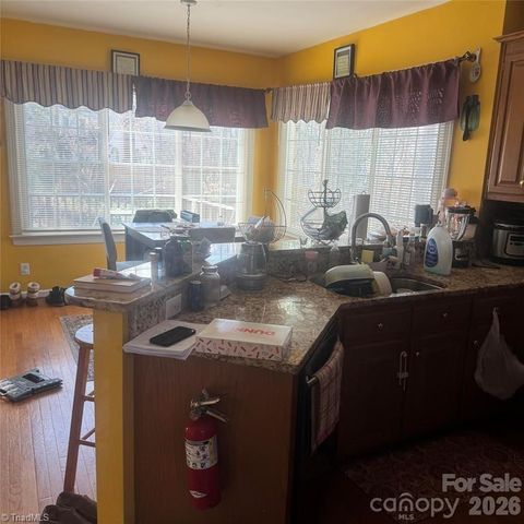 8010 Painted Pony Court, Charlotte, NC 28269