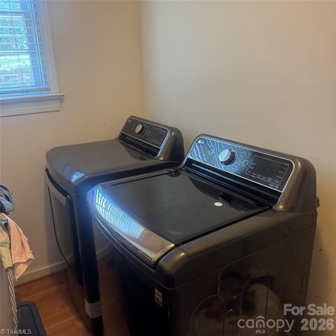 8010 Painted Pony Court, Charlotte, NC 28269