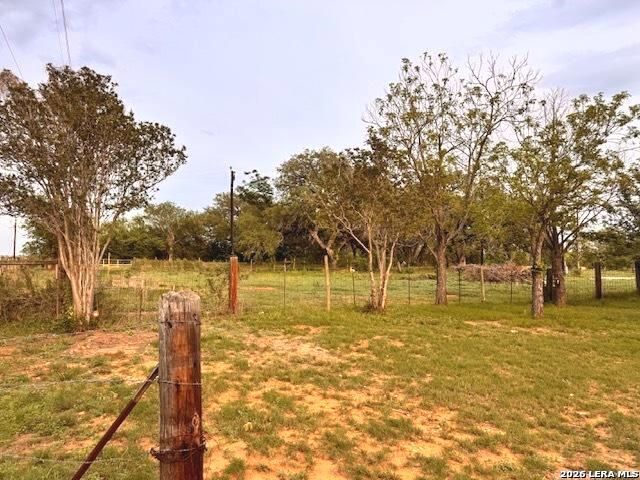 1115 County Road 669, Devine, TX 78016