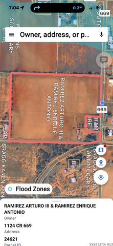 1115 County Road 669, Devine, TX 78016