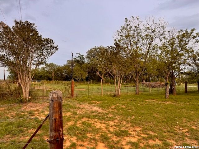 1115 County Road 669, Devine, TX 78016