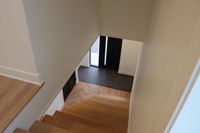 10009 S Beverly Avenue, Chicago, IL 60643