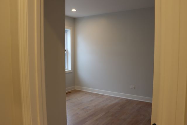 10009 S Beverly Avenue, Chicago, IL 60643