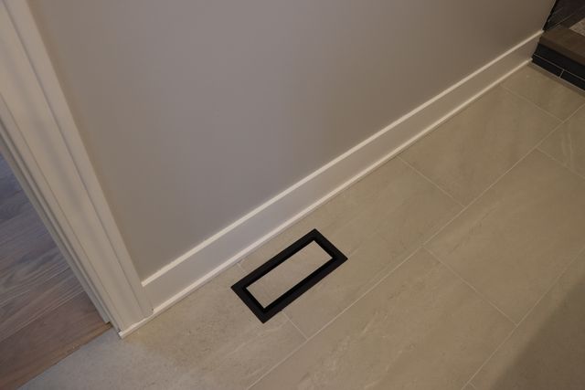 10009 S Beverly Avenue, Chicago, IL 60643