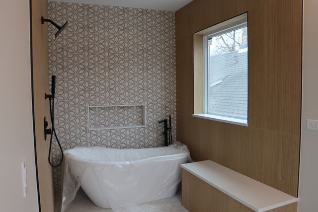 10009 S Beverly Avenue, Chicago, IL 60643