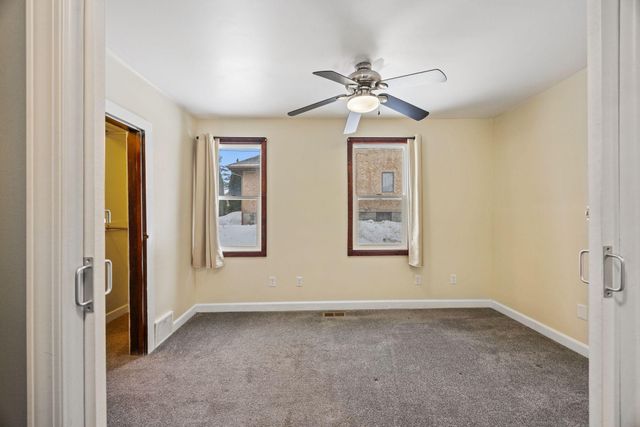 645 5th Avenue NW, New Brighton, MN 55112