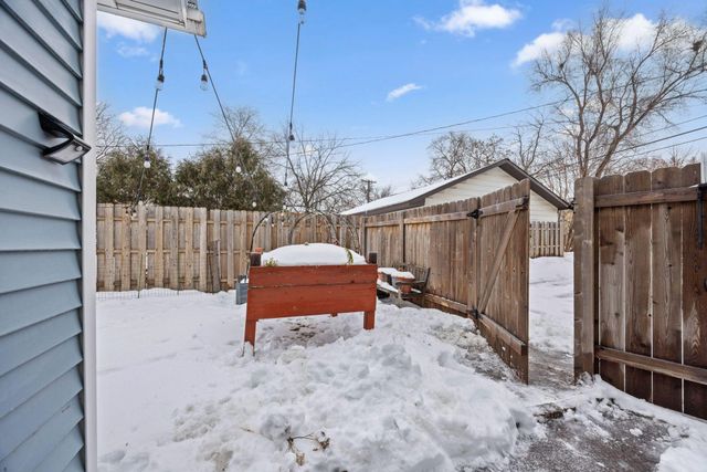 645 5th Avenue NW, New Brighton, MN 55112