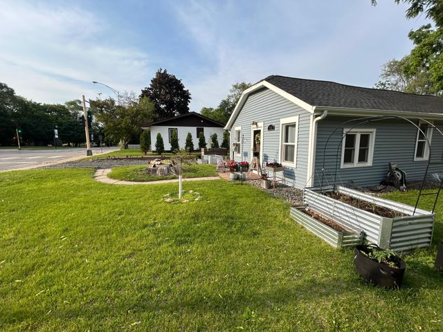 645 5th Avenue NW, New Brighton, MN 55112