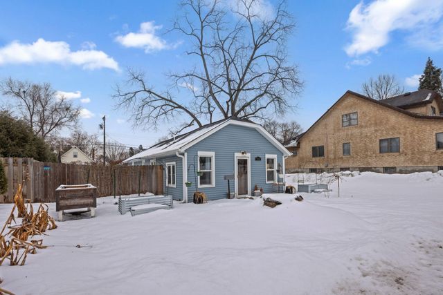 645 5th Avenue NW, New Brighton, MN 55112