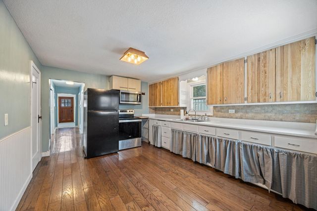 645 5th Avenue NW, New Brighton, MN 55112