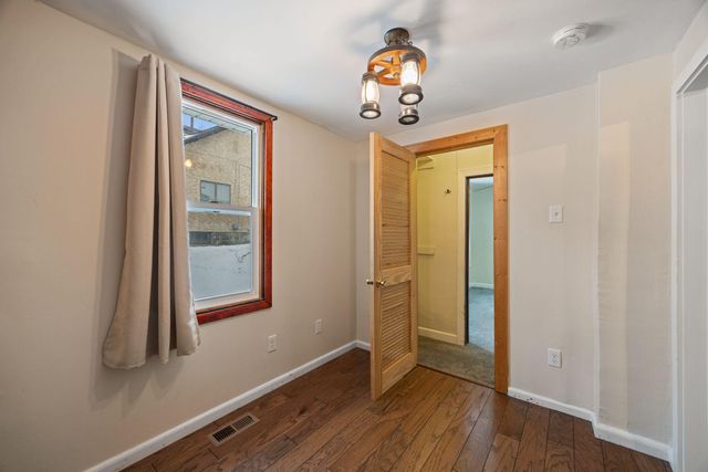 645 5th Avenue NW, New Brighton, MN 55112