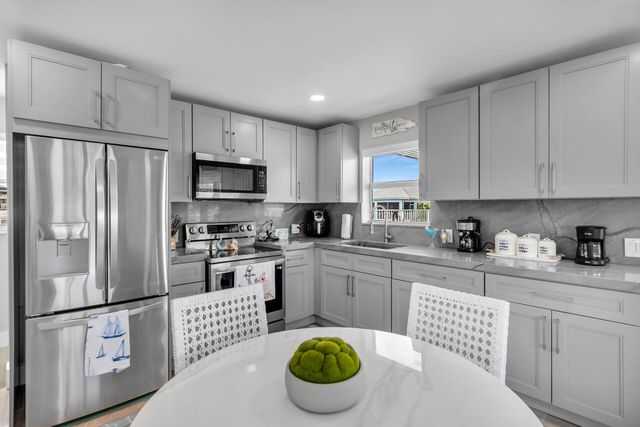 1007 Hialeah Lane, Key Largo, FL 33037