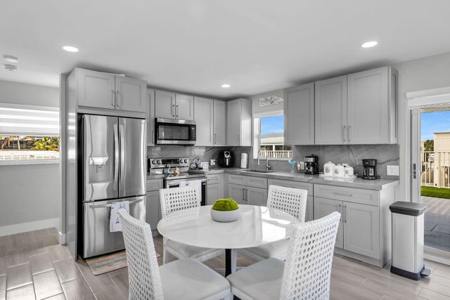 1007 Hialeah Lane, Key Largo, FL 33037