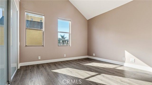 14256 Victory Boulevard 3, Van Nuys (los Angeles), CA 91401