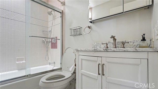 14256 Victory Boulevard 3, Van Nuys (los Angeles), CA 91401